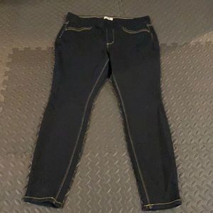 L.E.I. Elastic waist jeans